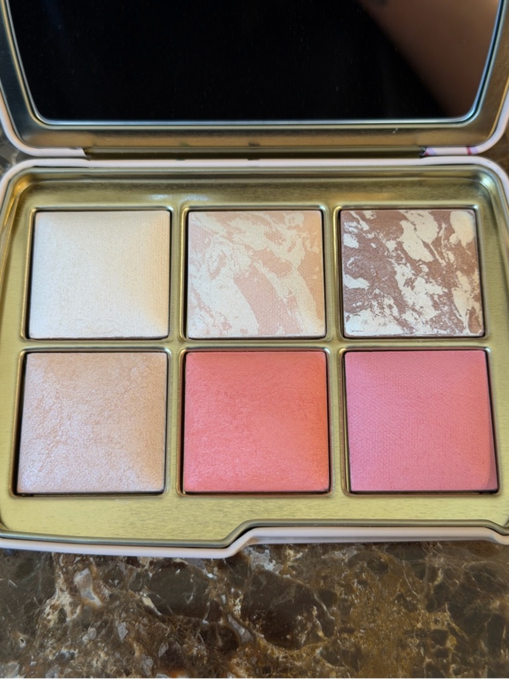 HOURGLASS AMBIENT LIGHTING PALETTE - DEER - Picture 3 of 4